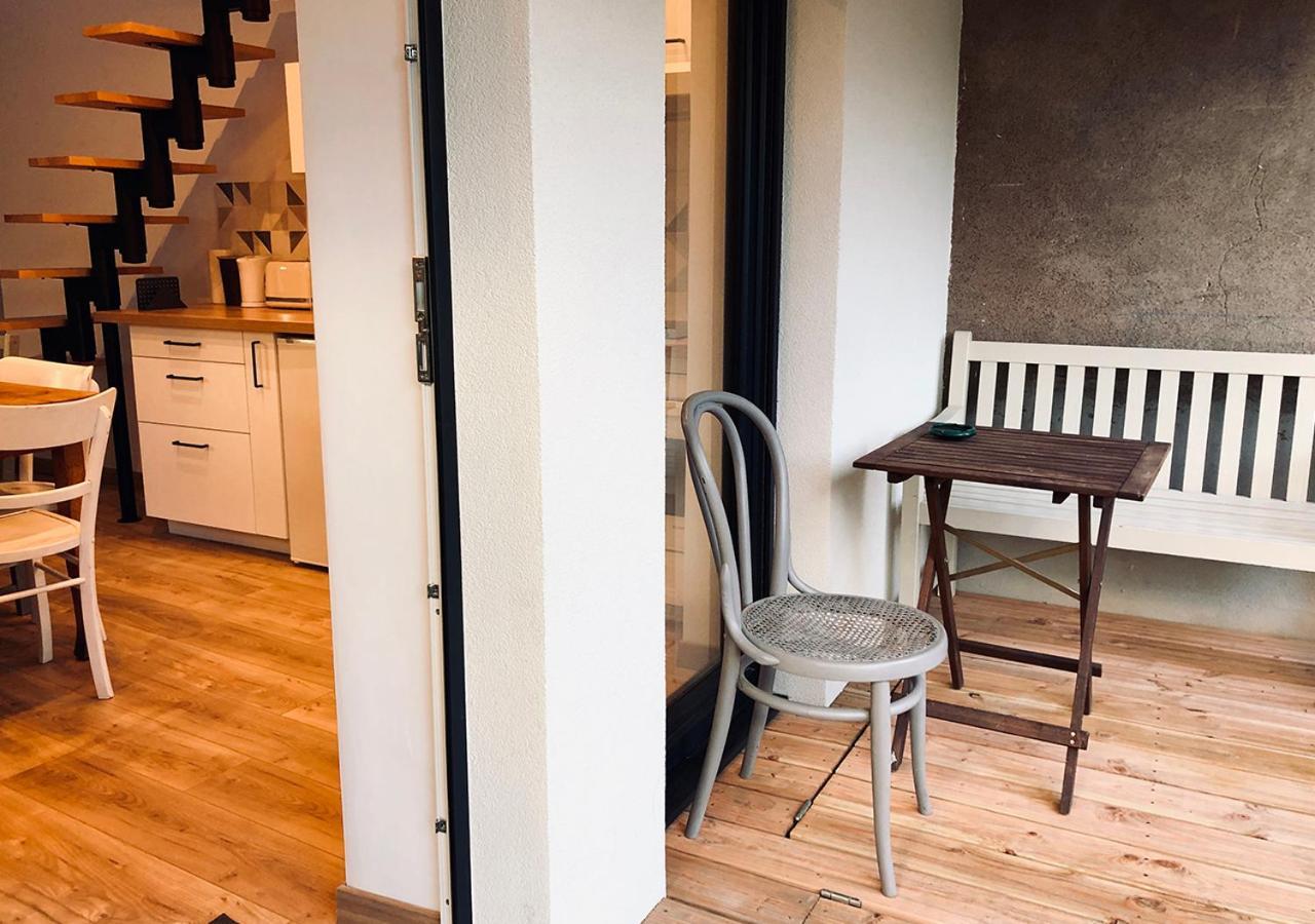 One-Bedroom House,1049823298:JPEG